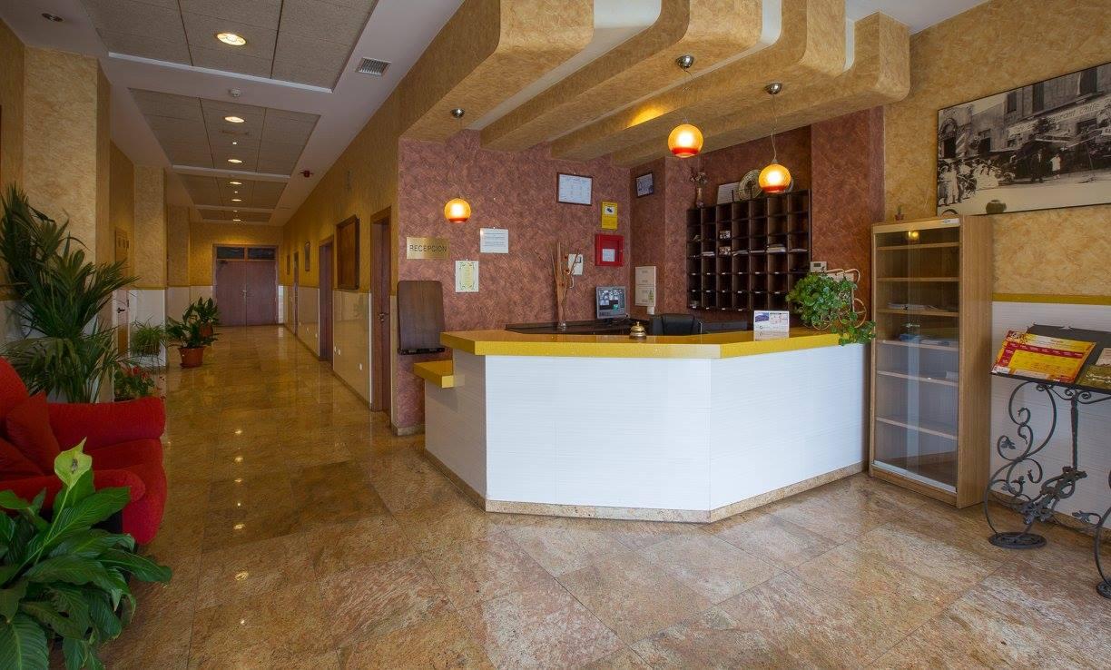Hotel Los Chiles Villanueva Del Arzobispo Exterior foto