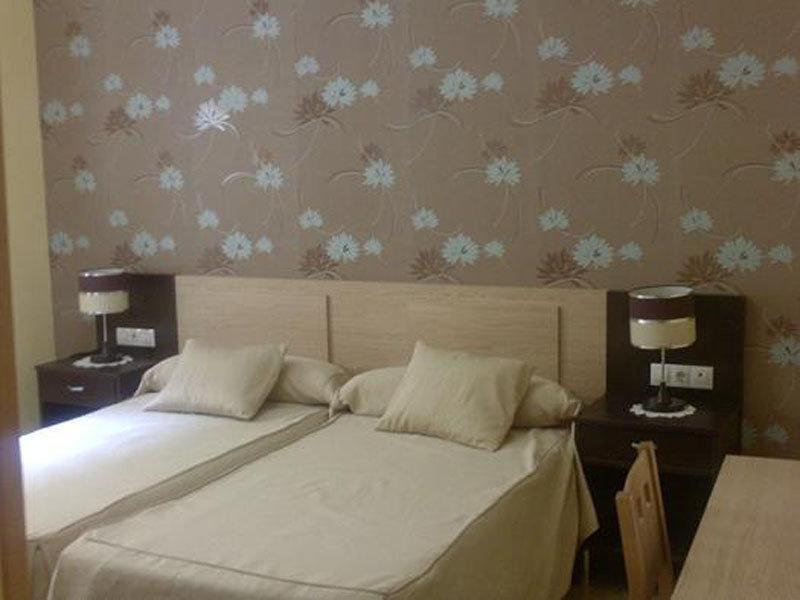 Hotel Los Chiles Villanueva Del Arzobispo Habitación foto